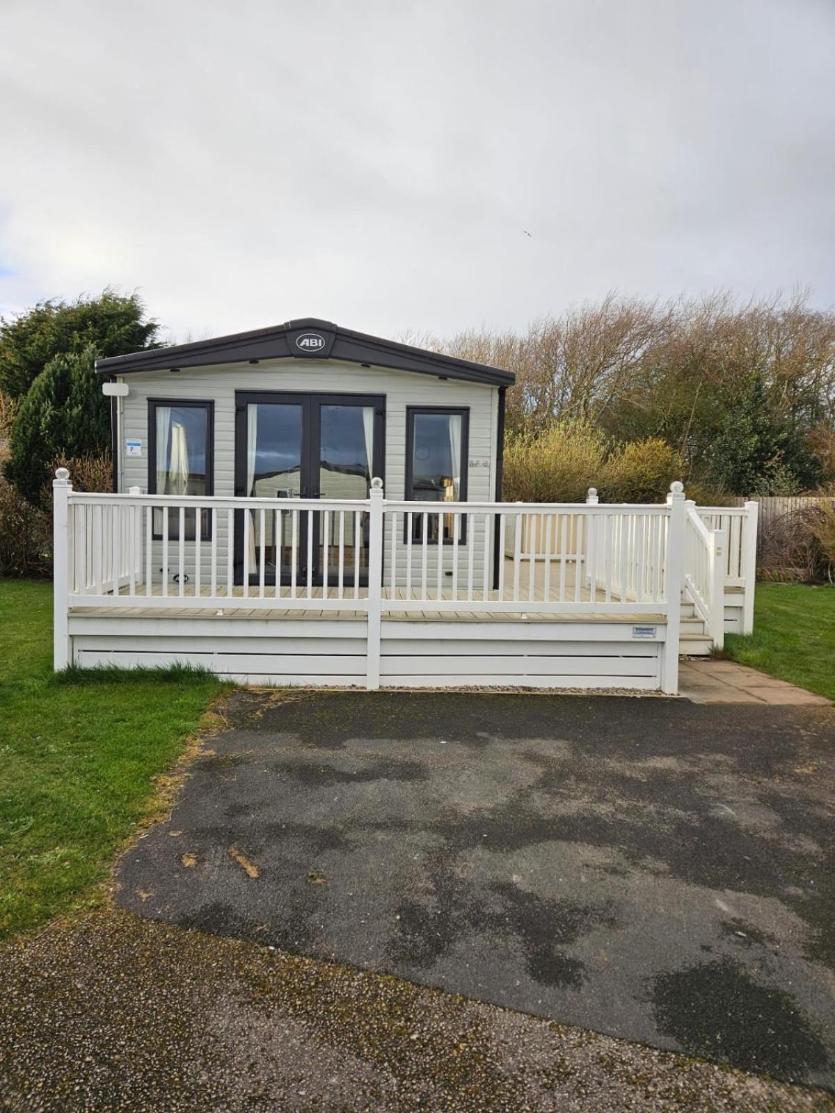 Hotel Roadnights Retreat Heysham Esterno foto